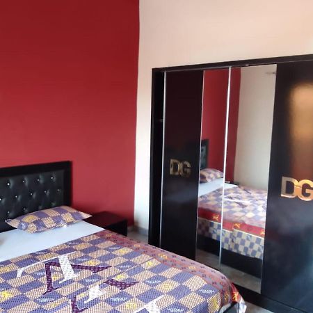 Residence Des Almadi Dakar Exteriör bild