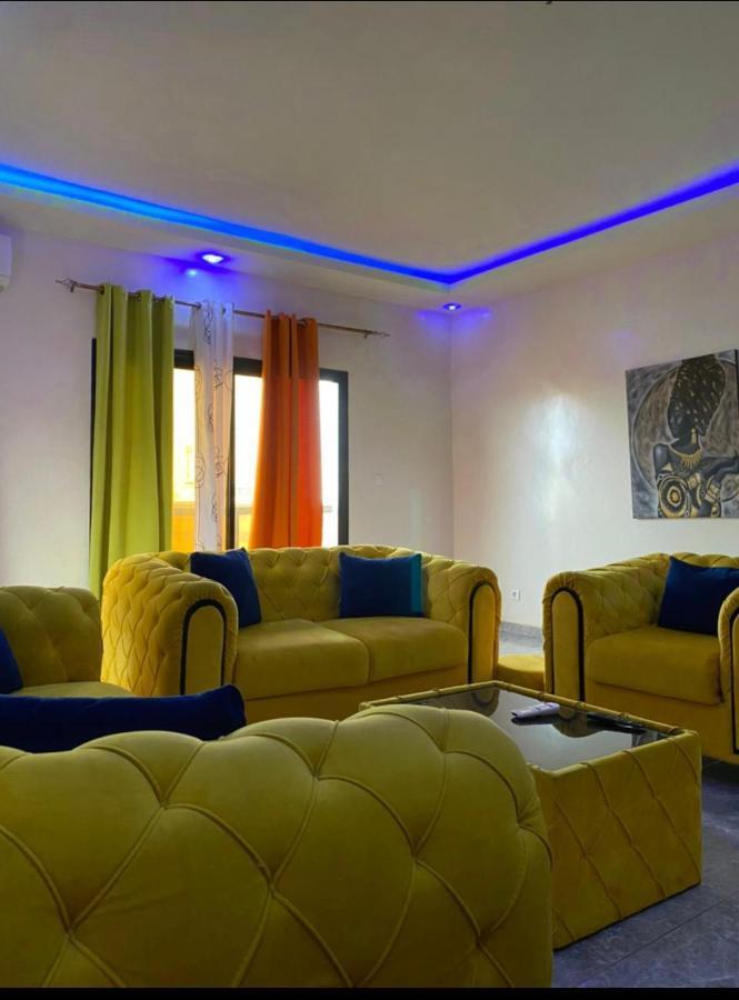 Residence Des Almadi Dakar Exteriör bild