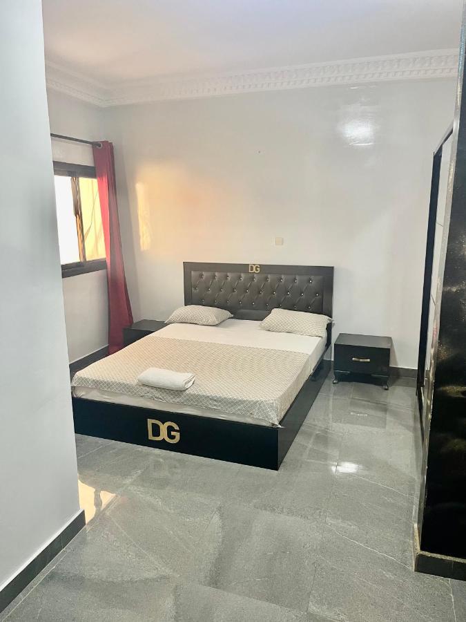 Residence Des Almadi Dakar Exteriör bild